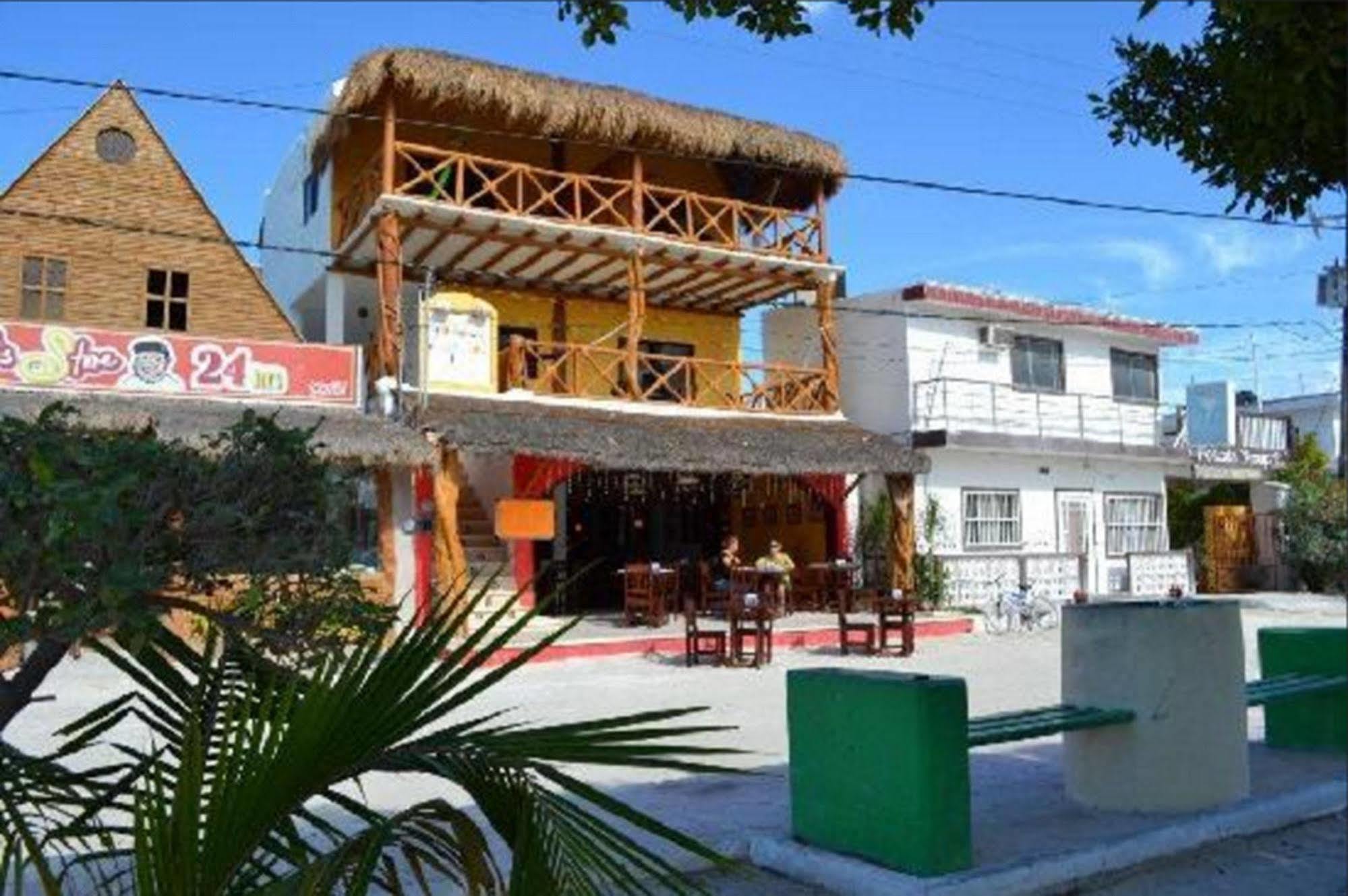 Hotel Casa Lupita Isla Holbox Exteriör bild